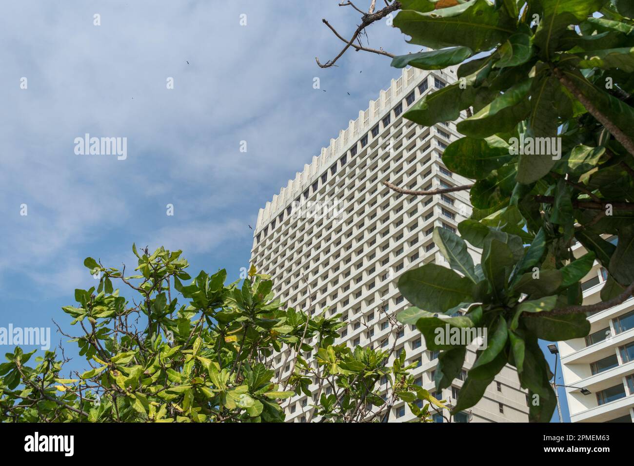 The exterior of the iconic Trident Hotel at Nariman Point in Mumbai, India Stock Photo