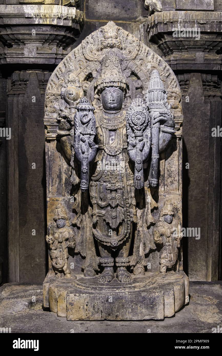 India, Karnataka, Somanathapura, Keshava or Chennakesava temple, Janardhana (Vishnu) statue Stock Photo