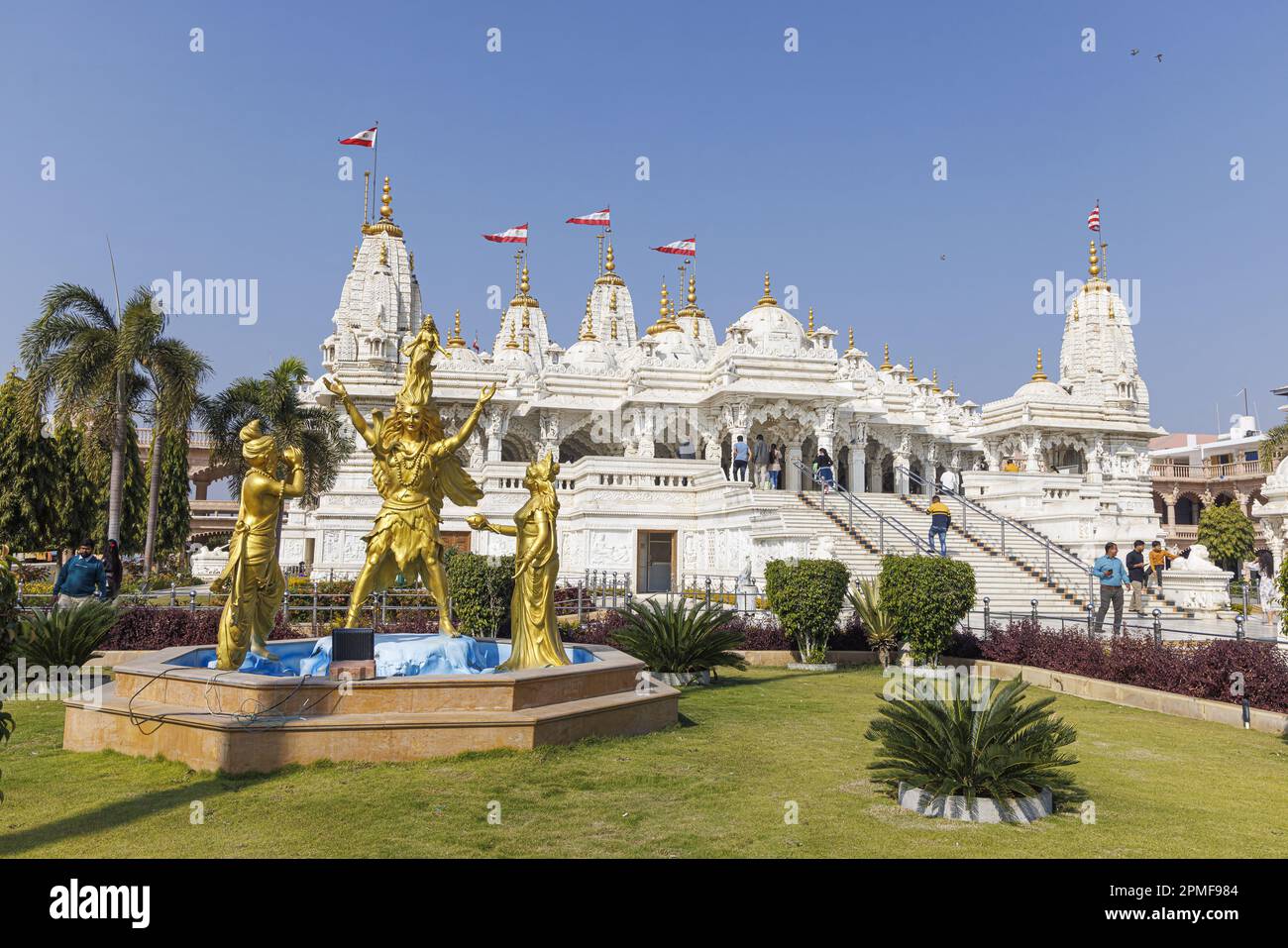 India, Gujarat, Bhuj, Siva statue before Shree Swaminarayan temple Stock Photo