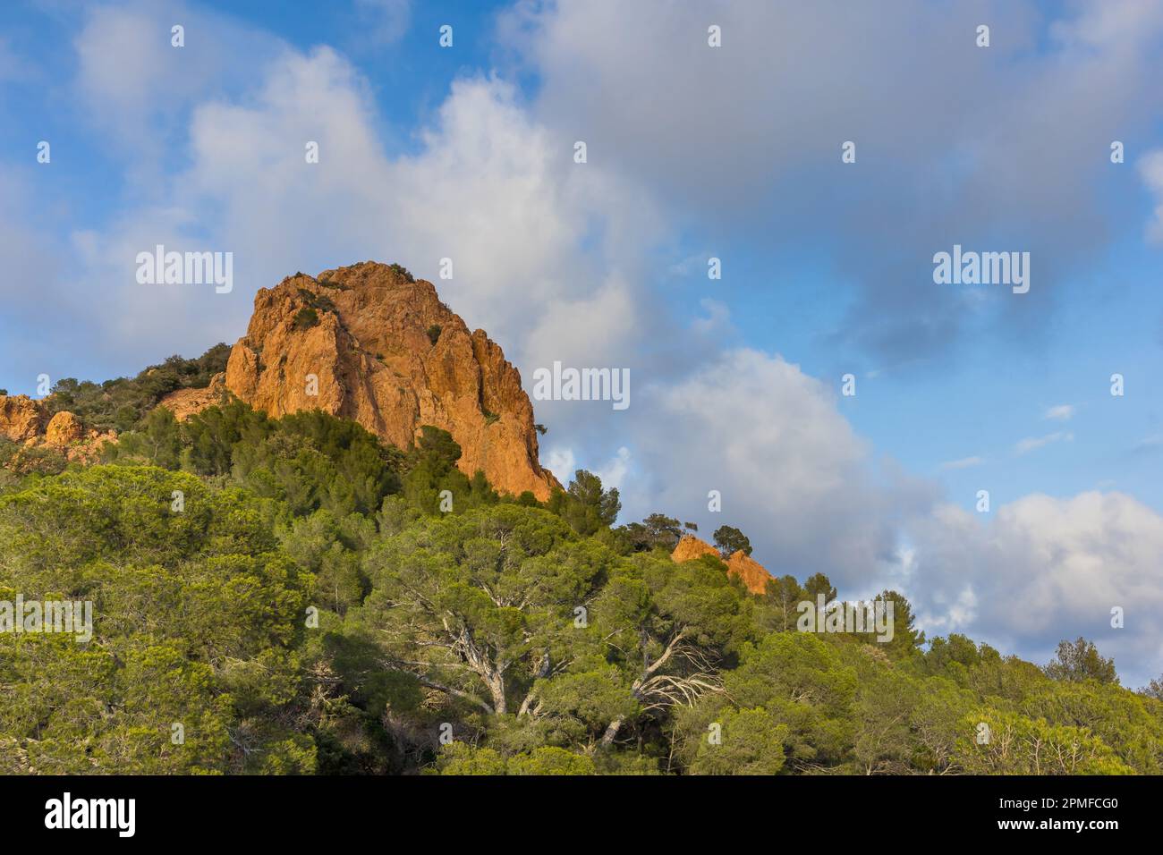 Red rocks at Cape Dramont, Esterel, Cote d'Azur, French Riviera, France ...