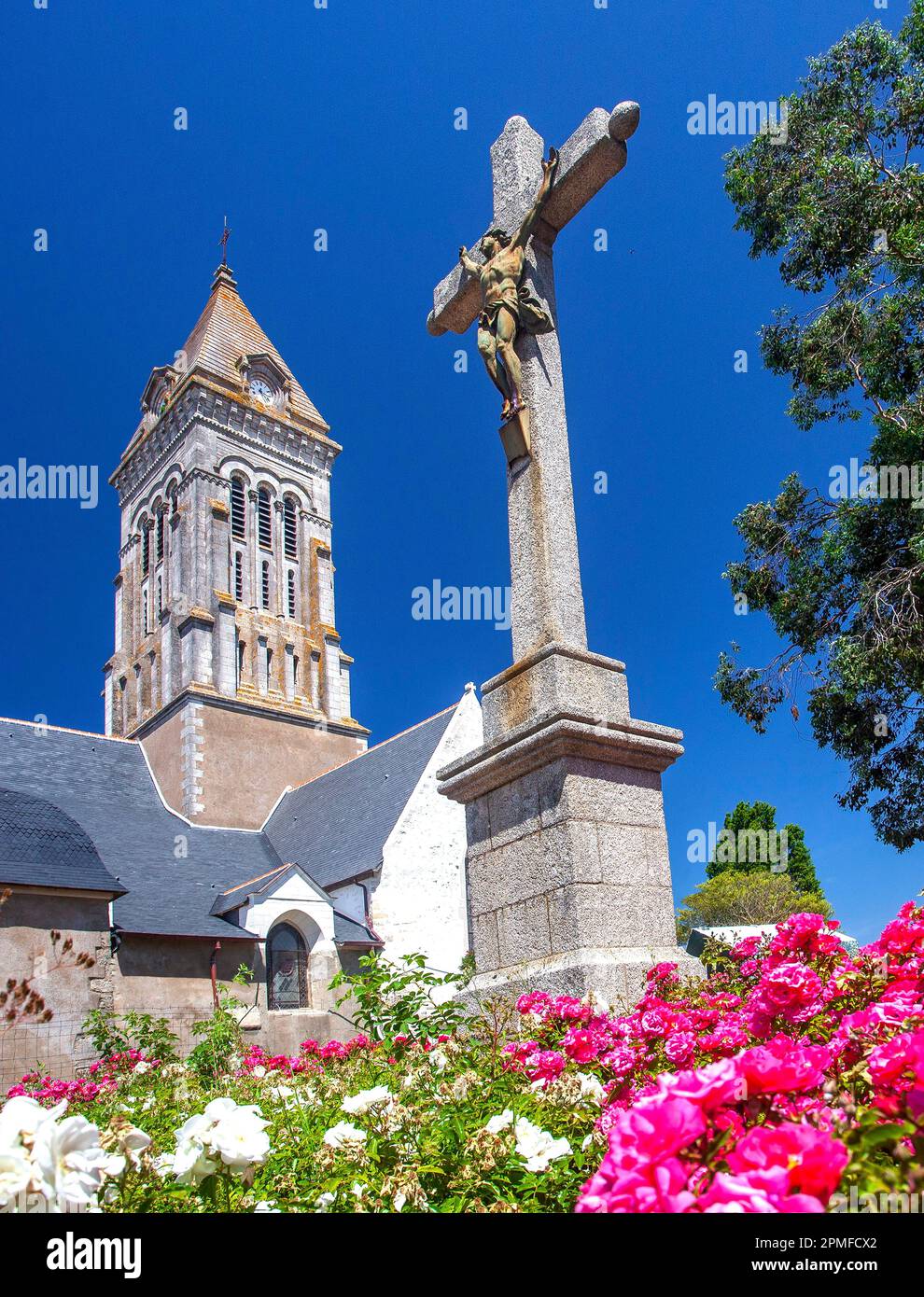 France, Vendee, Noirmoutier island, Noirmoutier en l'Ile, flower garden