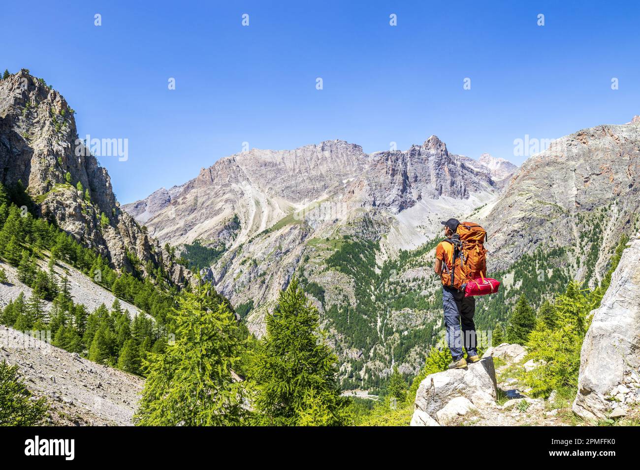 France, Alpes-de-Haute-Provence, Saint-Paul-sur-Ubaye, Point of view on the Ubaye valley from the Torrent de Chillol valley (2180 m) Stock Photo