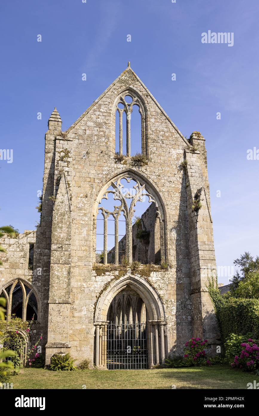 France, Cotes d'Armor, Paimpol, the Beauport abbey Stock Photo