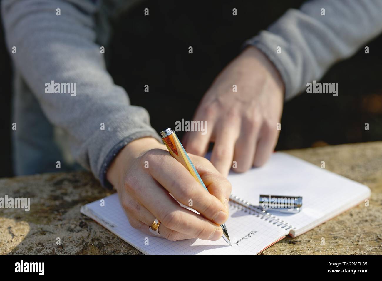 France, MeurtheetMoselle (54), VelainesousAmance, 7PLIS, glasses