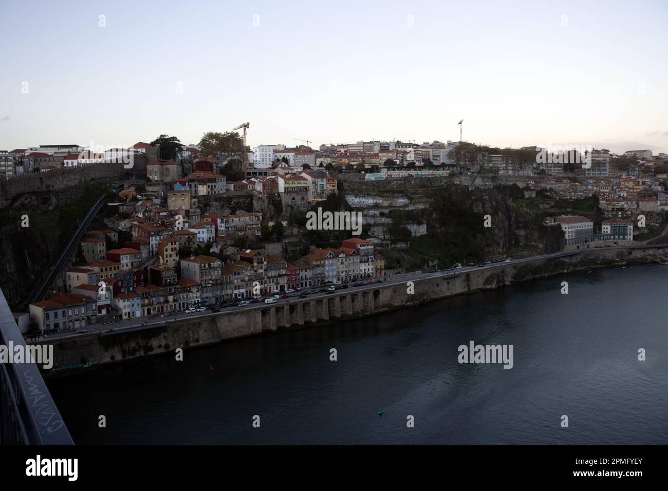 Funicular dos guindais oporto portugal hi-res stock photography and ...