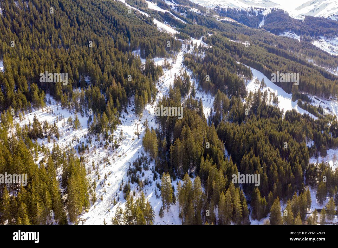 Drone flight over forest cable hi-res stock photography and images - Alamy