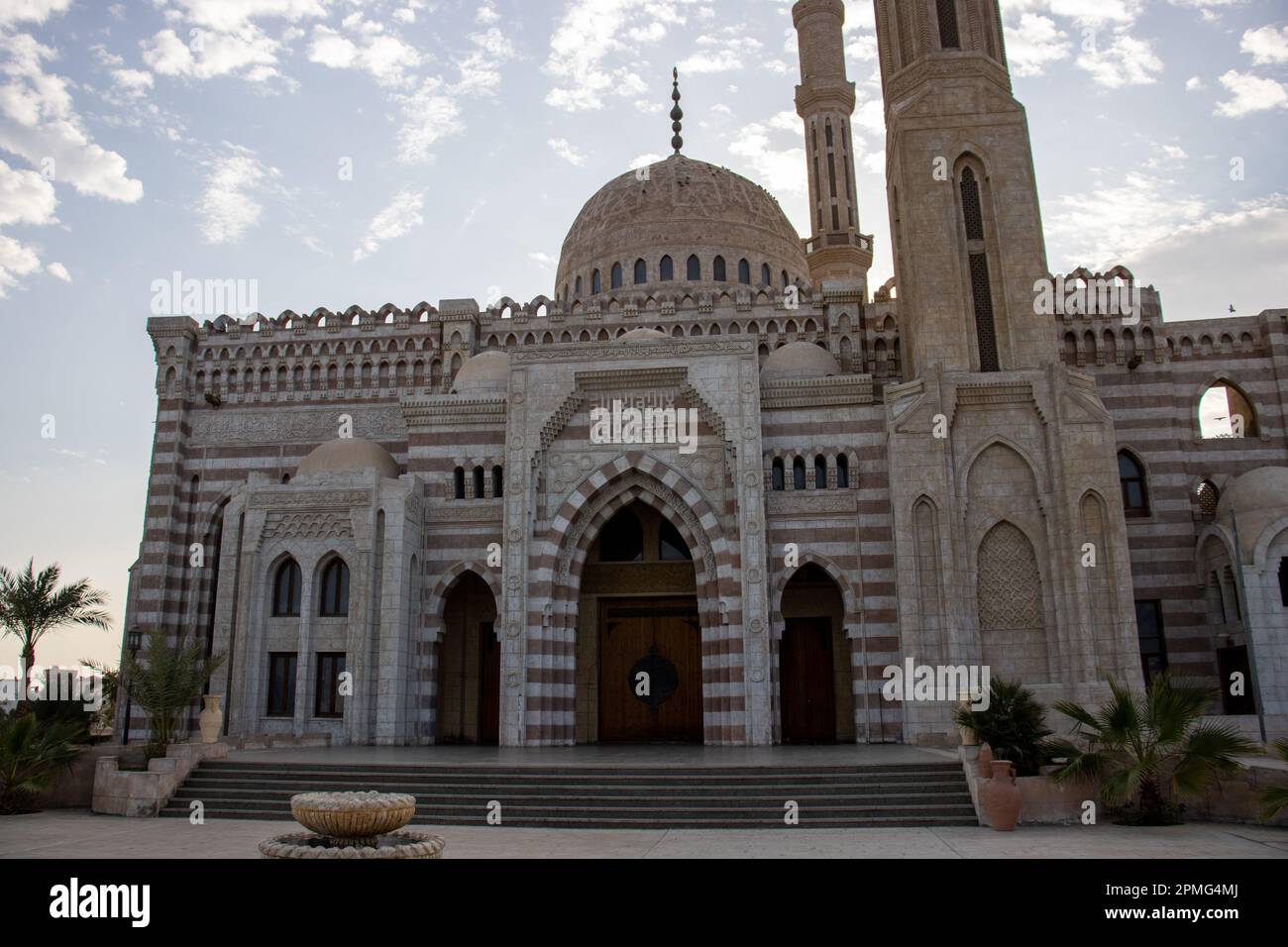 SHARM EL SHEIKH, EGYPT - JANUARY 30, 2023 Al Mustafa mosque Stock Photo
