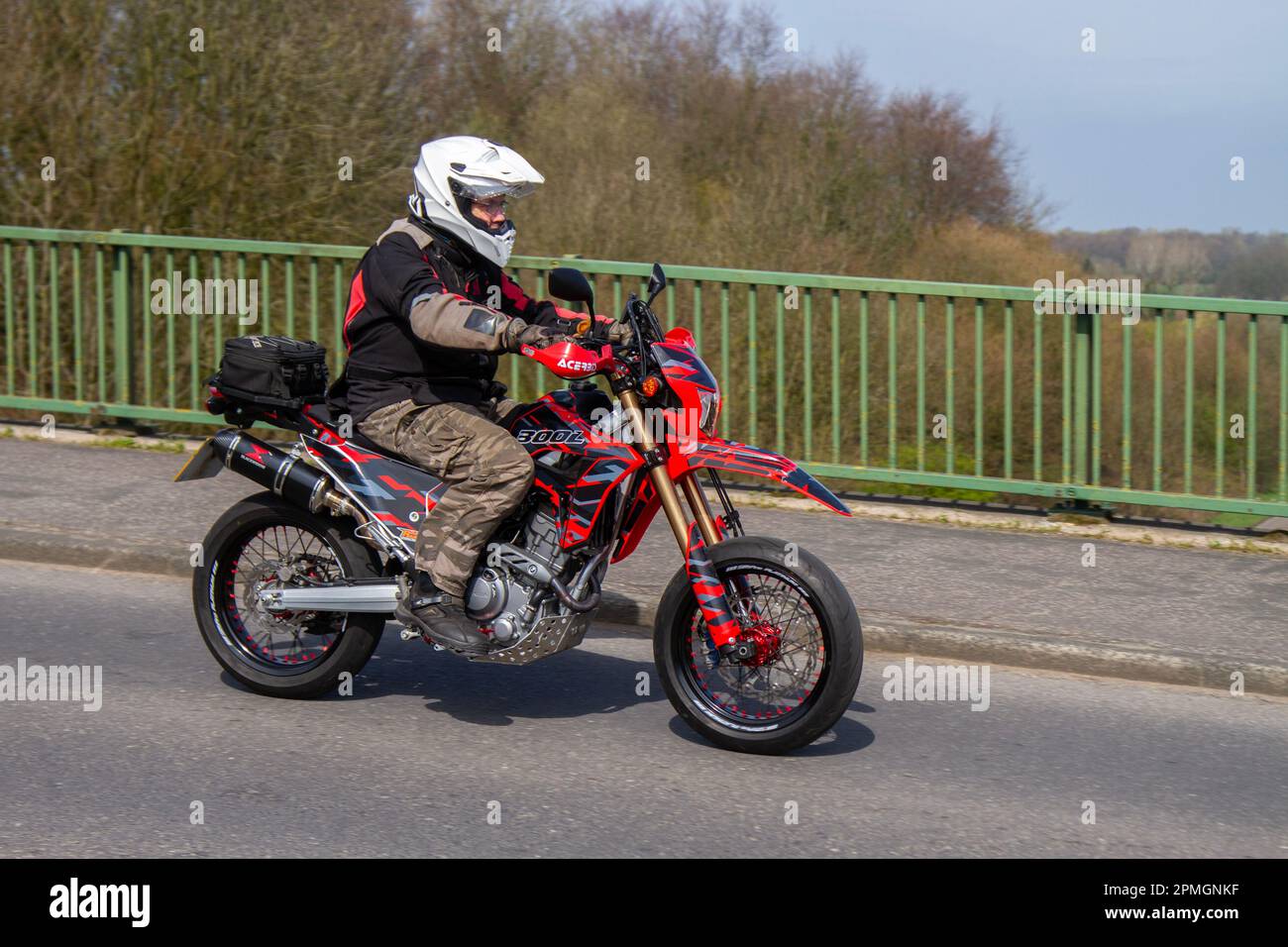 Crf 300 m outlet