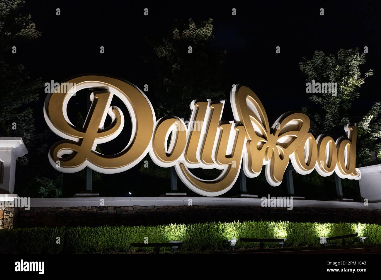 The entrance to Dollywood with the amusement park logo. Dollywood is Dolly Parton's famous amusement park located in the Smoky Mountains. Stock Photo