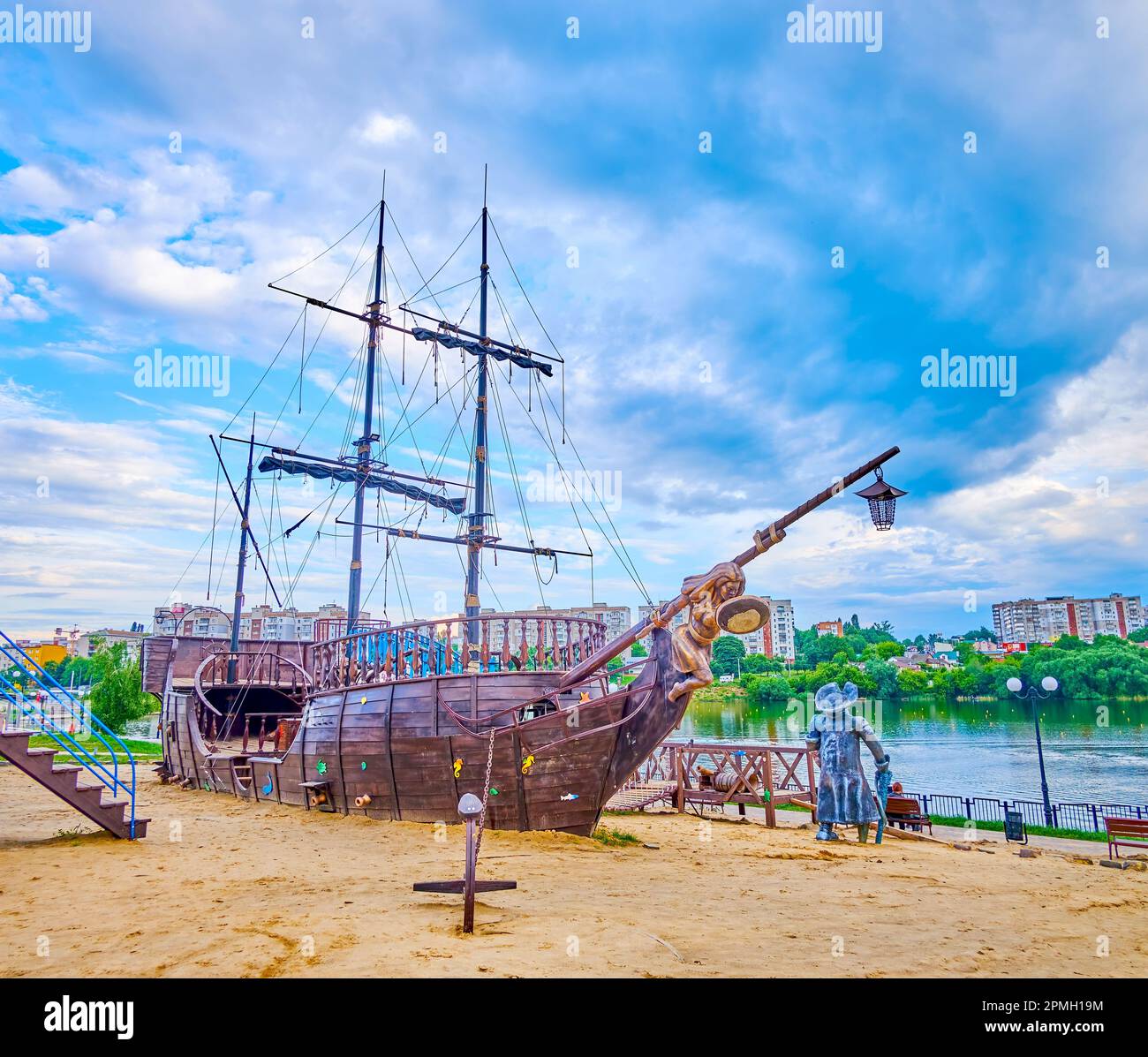 UMAN, UKRAINE - JUNE 16, 2021: Playground The Black Pearl with wooden pirate ship on Ostashiv Embankment, on June 16 in Uman, Ukraine Stock Photo