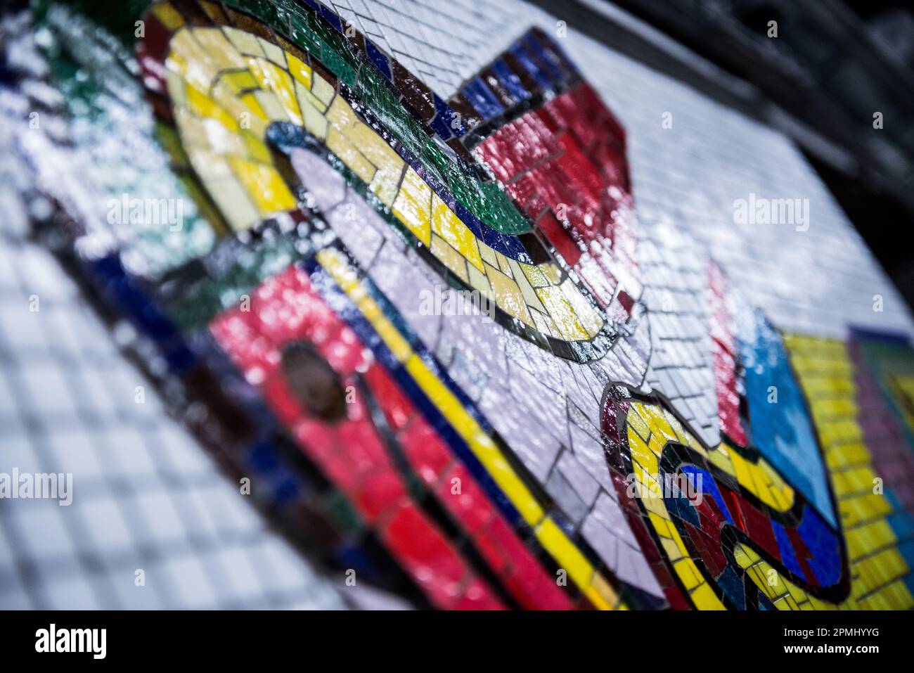 Eduardo Paolozzi tiles Tottenham Court Road Station Stock Photo Alamy