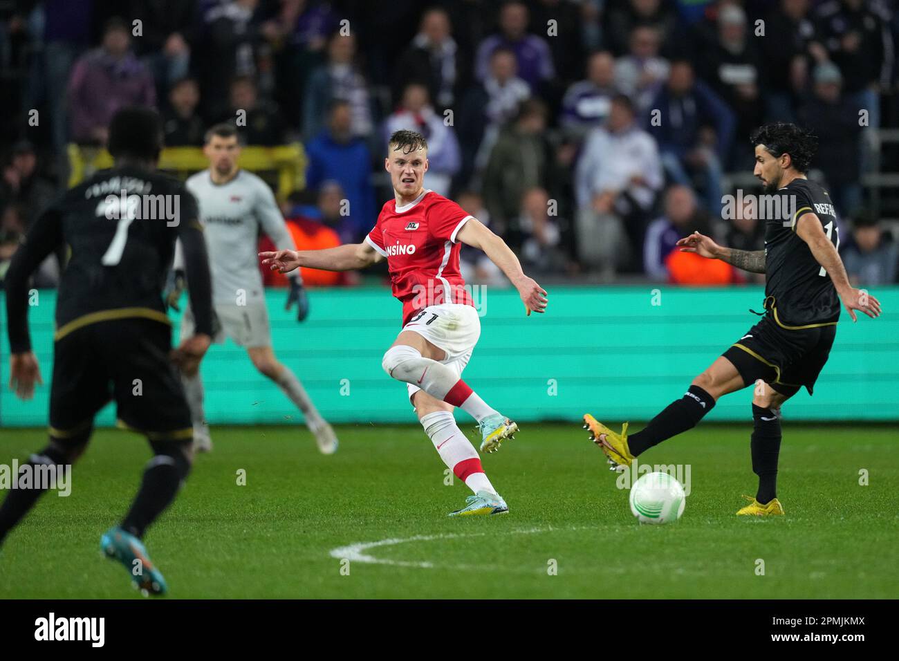 06-05-2023: Sport: Ajax v AZ AMSTERDAM, NETHERLANDS - MAY 6: Sam Beukema (AZ  Alkmaar) during the match Eredivisie AFC Ajax and AZ Alkmaar at Johan Cr  Stock Photo - Alamy