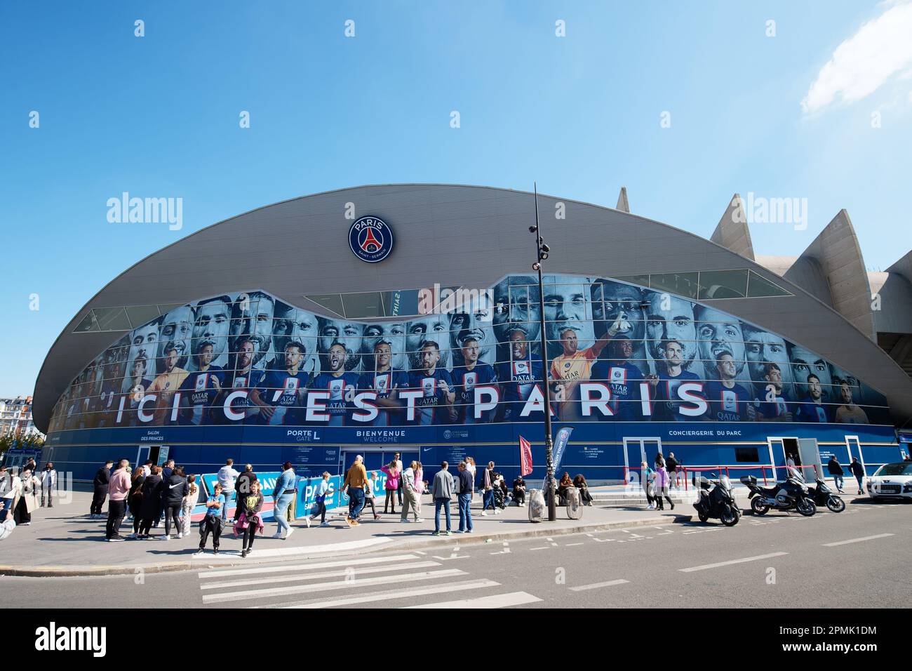 Whole PSG team on the main entrance of the Parc des Princes stadium, the home pitch of the French Ligue 1 football club Paris Saint-Germain Stock Photo