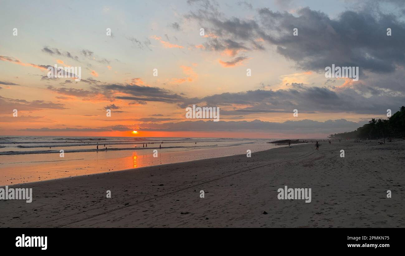 sunset, beach, abendrot, meer, himmel, ozean, abenddämmerung, abend, cloud, sand, sonne, dawn, wasser, pazifik, wolken, steine, strand, leerer strand, Stock Photo