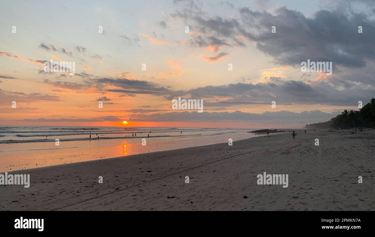 sunset, beach, abendrot, meer, himmel, ozean, abenddämmerung, abend, cloud, sand, sonne, dawn, wasser, pazifik, wolken, steine, strand, leerer strand, Stock Photo