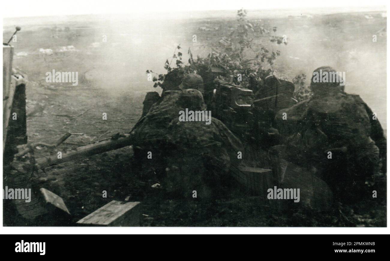 World War Two B&W photo German Anti Tank Gunners in Camo Smocks of the 2nd SS Panzer Division on the Russian Front 1943 Stock Photo