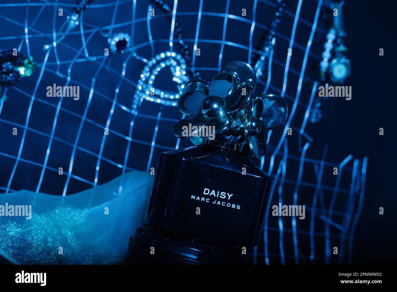 marc jacobs daisy flats