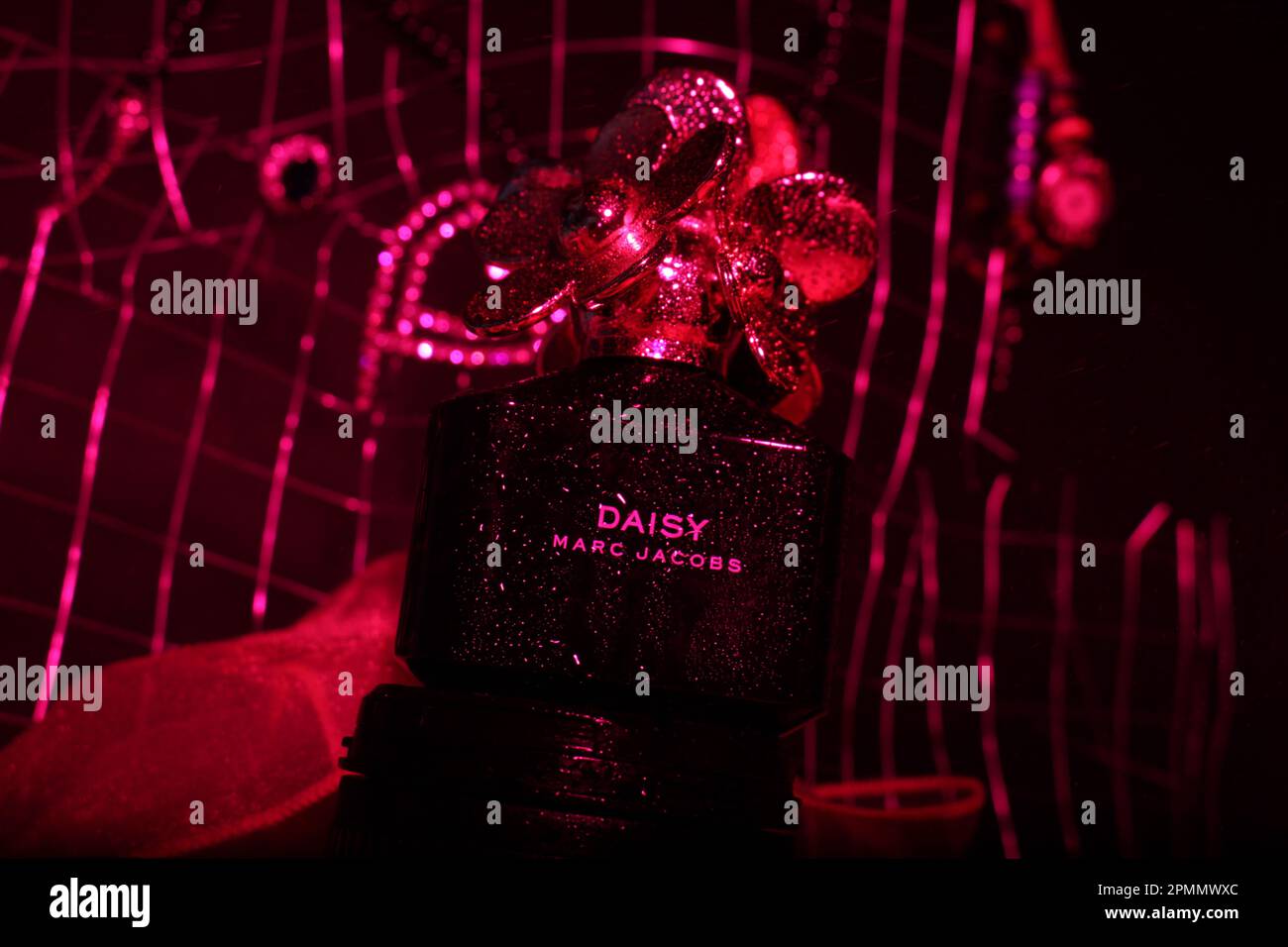 marc jacobs daisy espadrilles