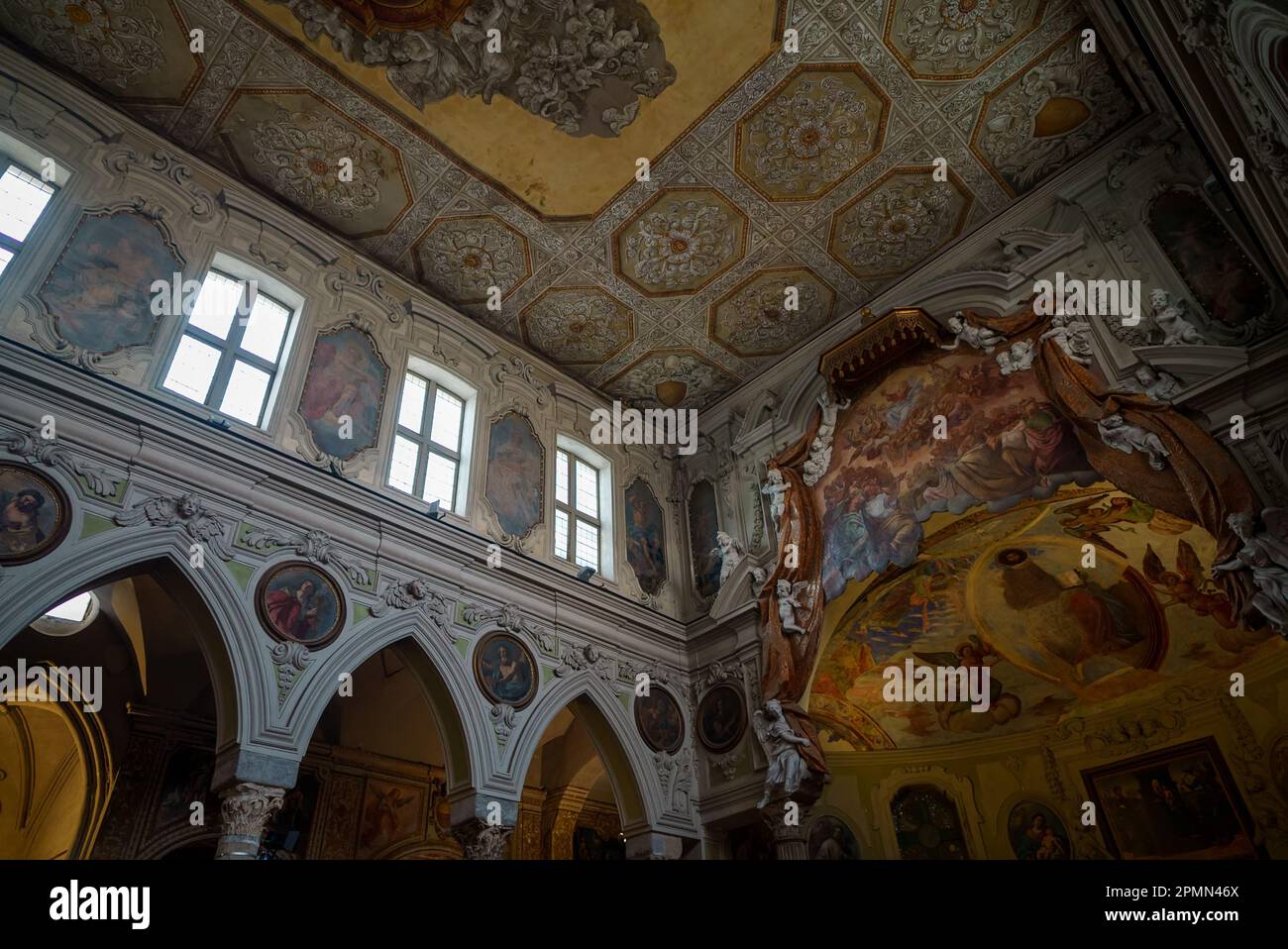 Italy, Naples - 22.10.2022: Inside of Cathedral of the Assumption of ...