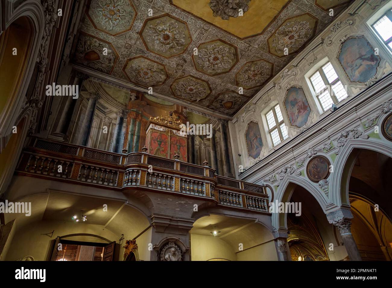 Italy, Naples - 22.10.2022: Inside of Cathedral of the Assumption of ...