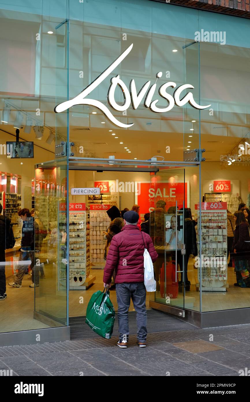 Worldwide jewellery brand Lovisa has opened a massive new store in  Bristol's Cabot Circus - Bristol Live