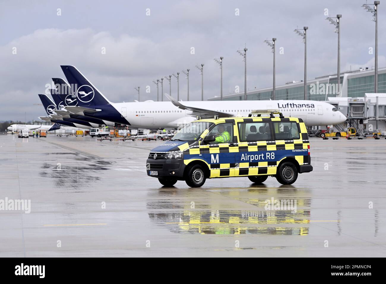Impressions from Franz Josef Strauss Airport in Munich on April 12 ...