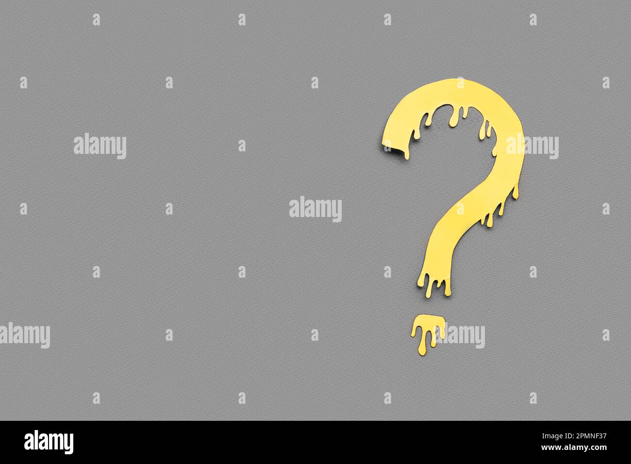 Paper question mark on dark background Stock Photo - Alamy