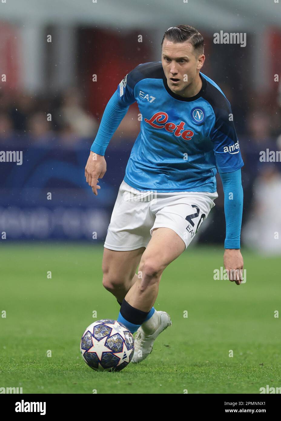 Piotr Zielinski Durante Jogo Uefa Champions League 2023 Entre Braga —  Fotografia de Stock Editorial © mrogowski_photography #677115976