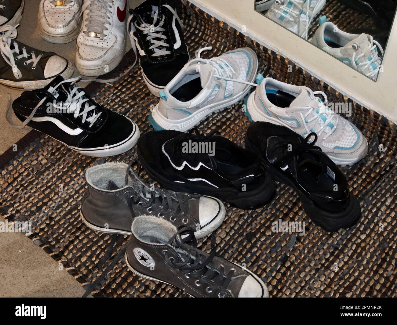 Converse wallpaper uk deals