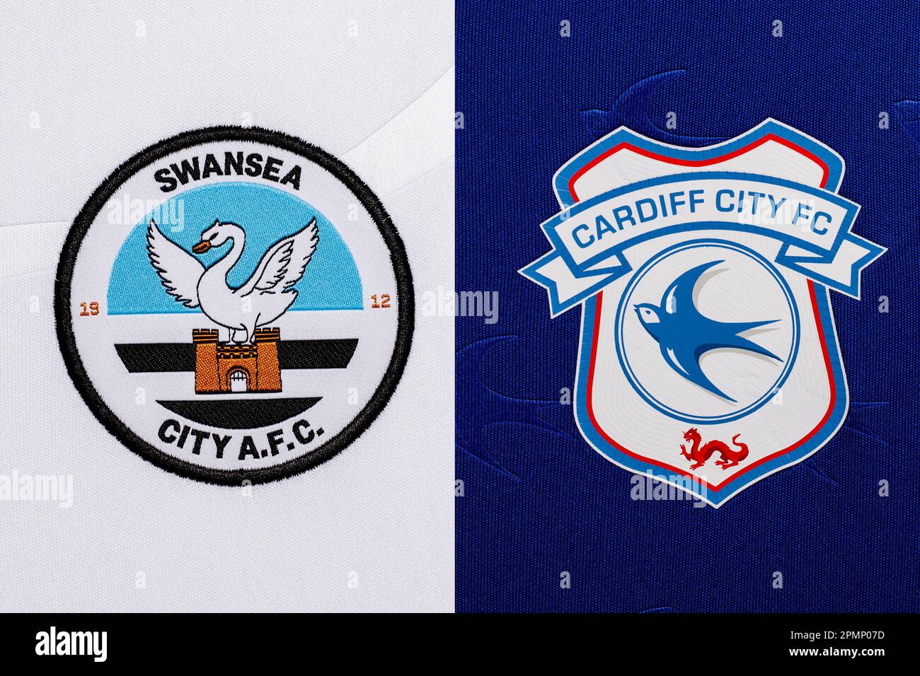 Cardiff city football badge hi-res stock photography and images