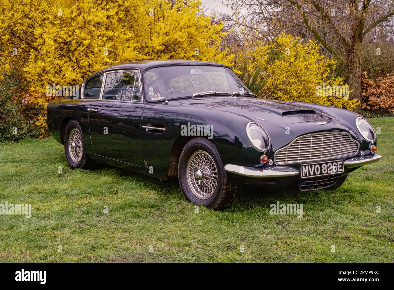 Db6 aston martin hi-res stock photography and images - Alamy
