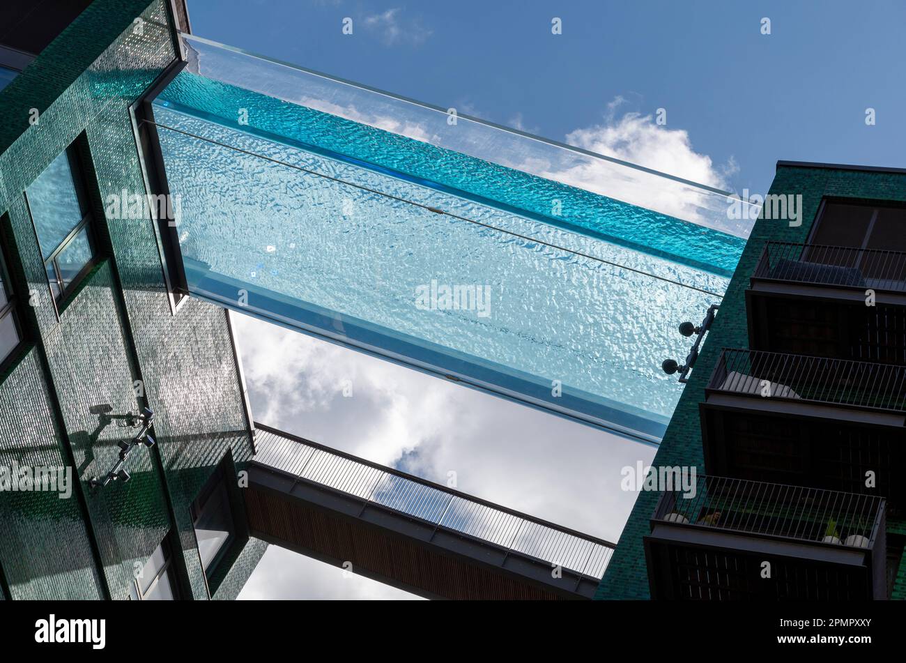 Sky swimming Pool at Embassy Gardens, Nine Elms in London Stock Photo