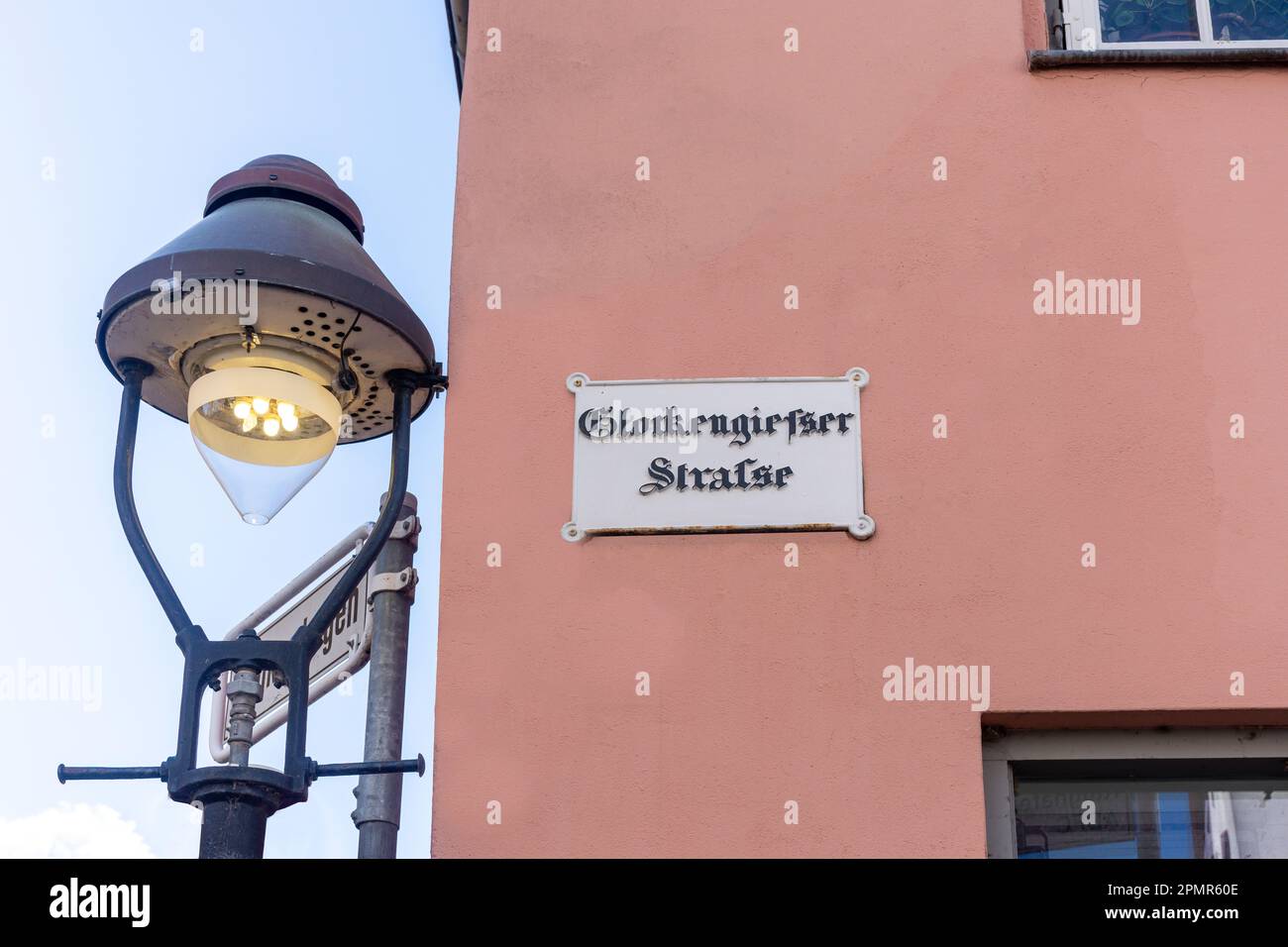 Street lamp and sign, Glockengießerstraße, Lübeck, Schleswig-Holstein, Federal Republic of Germany Stock Photo