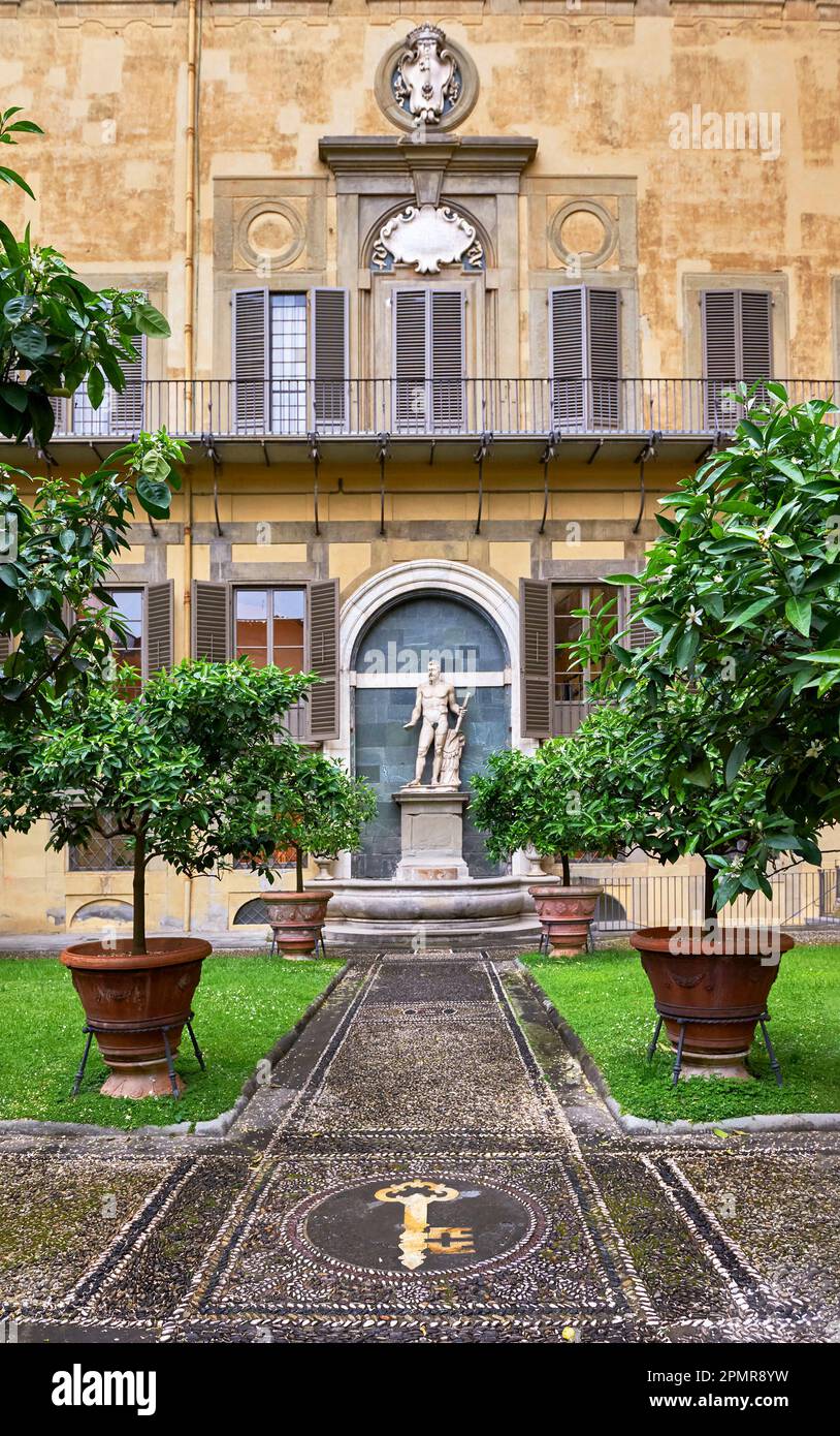Palazzo medici riccardi street hi-res stock photography and images - Alamy