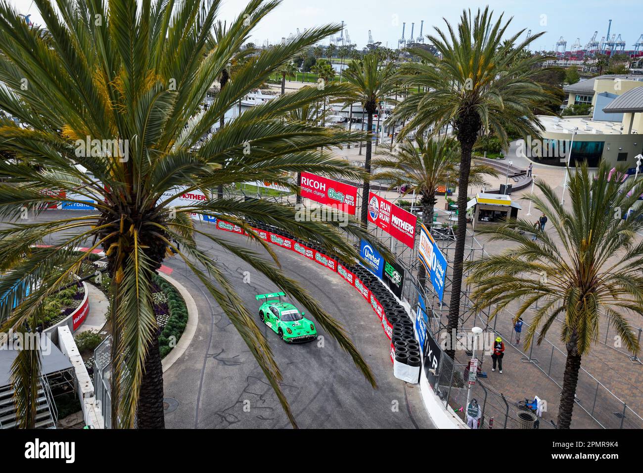80-hyett-pj-usa-priaulx-seb-gbr-jeannette-gunnar-usa-ao-racing