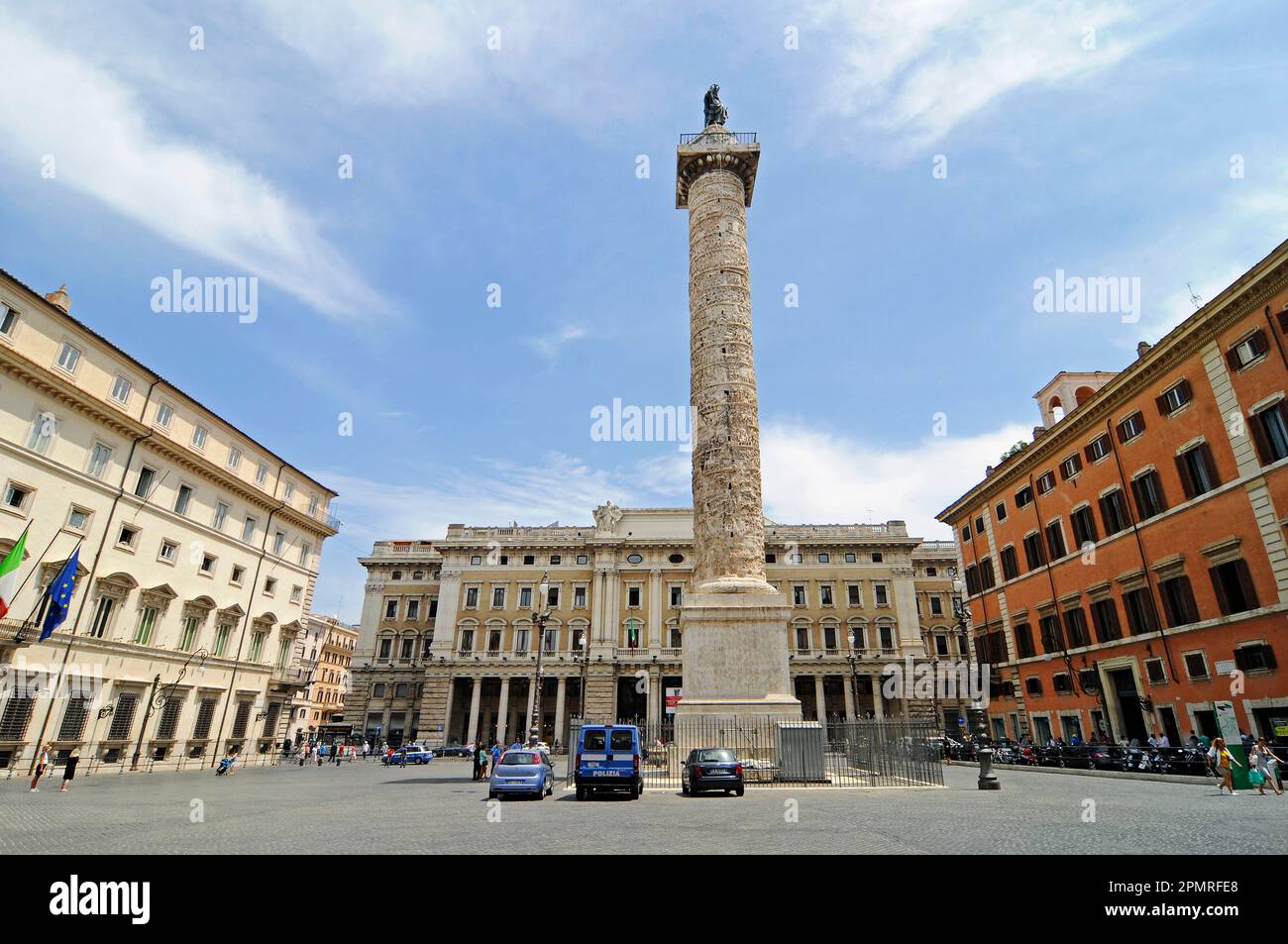 Piazza colonna square hi-res stock photography and images - Alamy