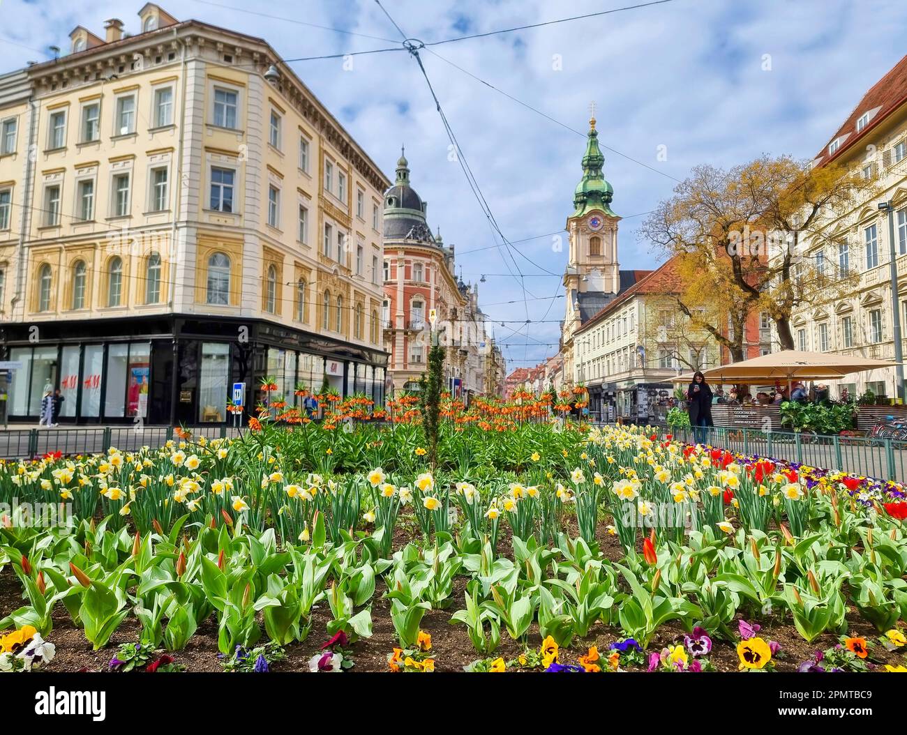 Graz, Austria - 26.03.2023: Colorful spring flowers in Jakominiplatz ...