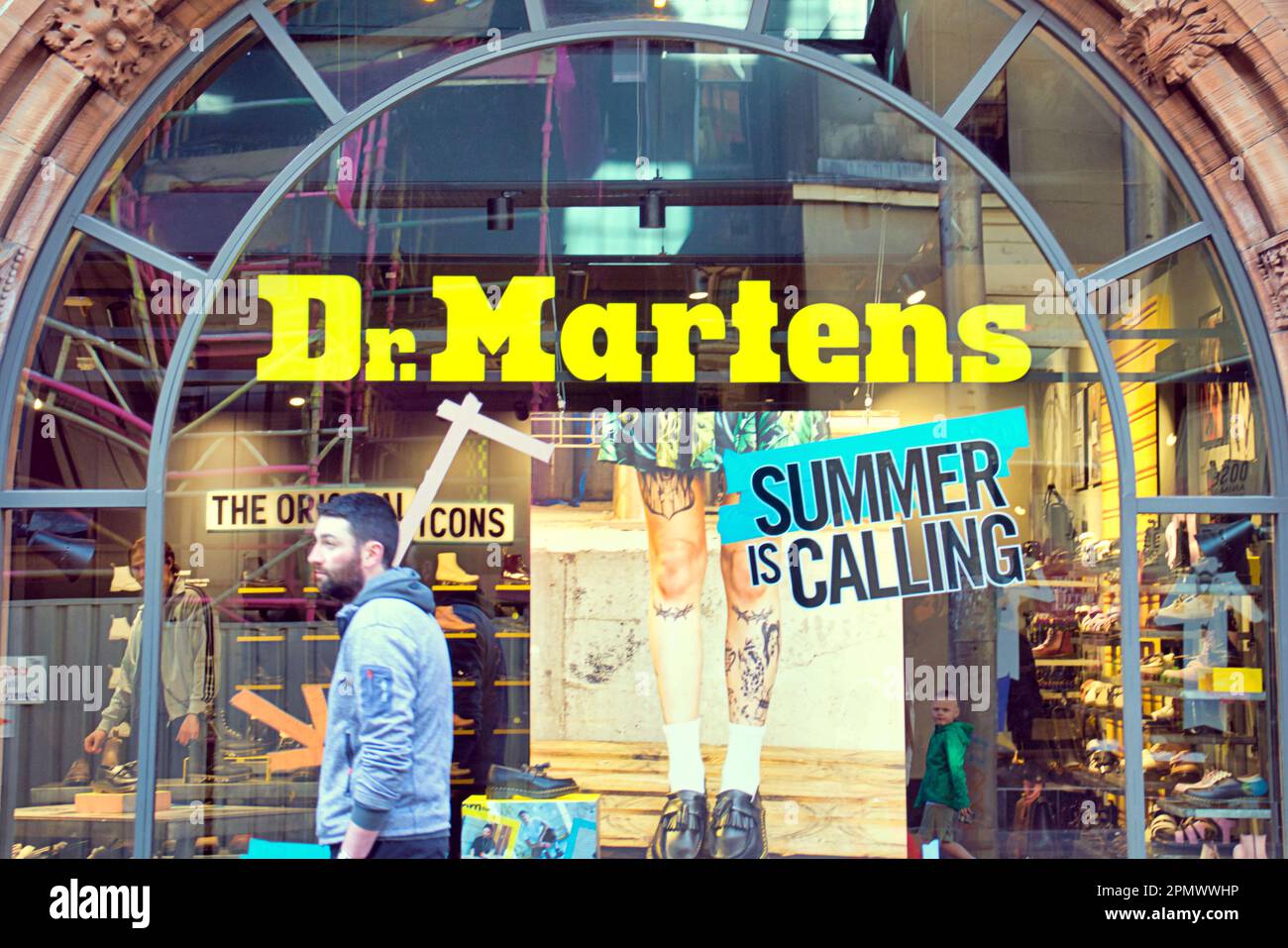 dr martens store summer window in buchanan street Stock Photo