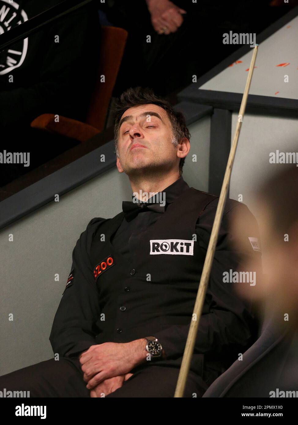 15th April 2023; The Crucible, Sheffield, England 2023 Cazoo World Snooker Championship, Day 1; Ronnie O Sullivan sits in his chair in his match verses Pang Junxu Stock Photo