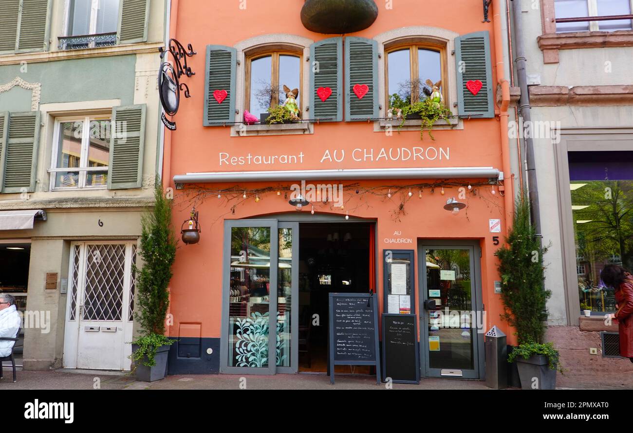 Entrance and outdoor seating area, Restaurant Au Chaudron, a venue