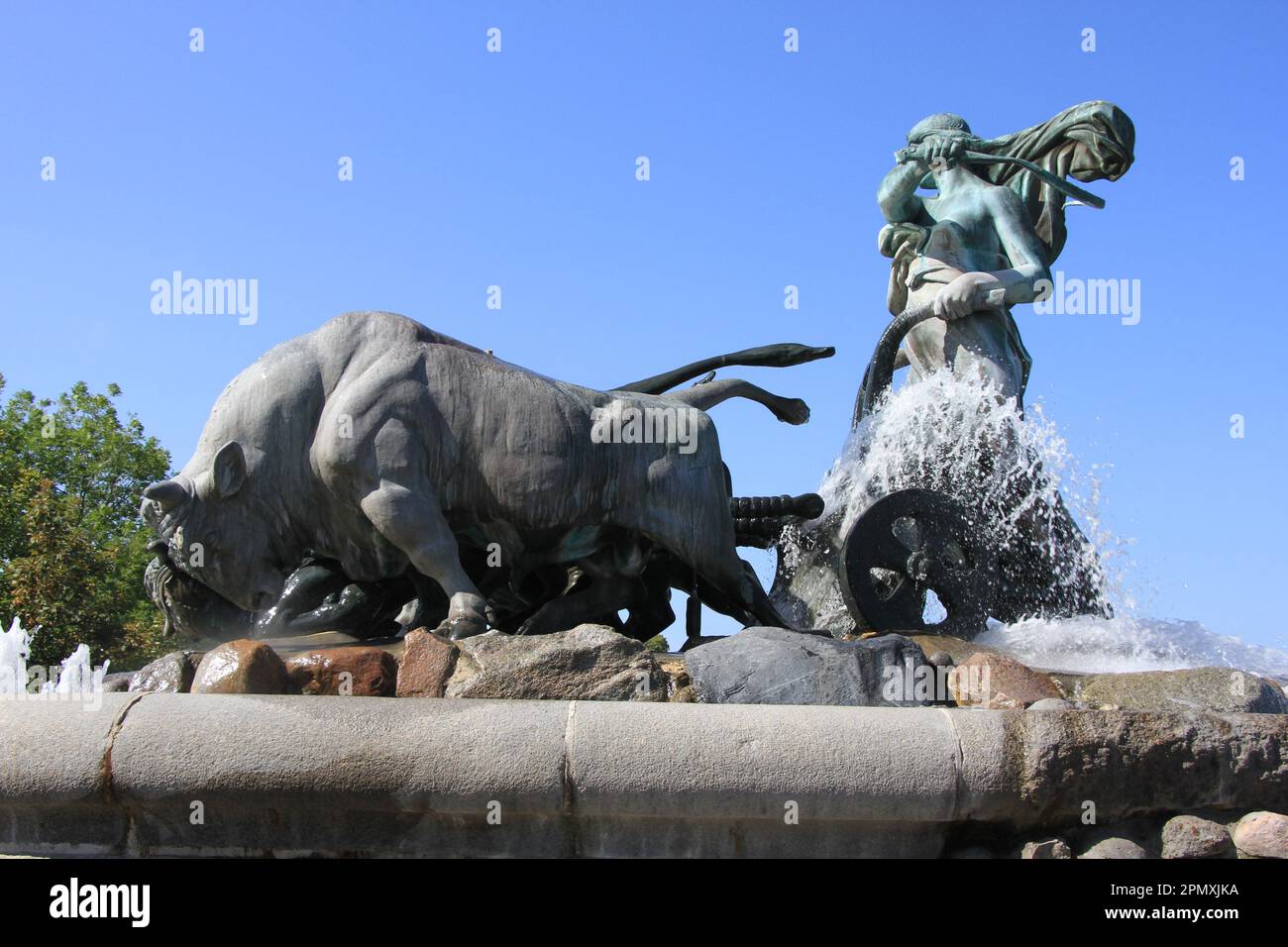 Gefion Fountain in Copenhagen, Denmark Stock Photo - Alamy