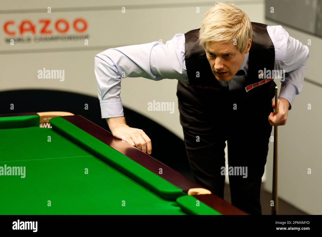 Ronnie O'Sullivan during day one of the Cazoo World Snooker Championship at  the Crucible Theatre, Sheffield. Picture date: Saturday April 15, 2023  Stock Photo - Alamy