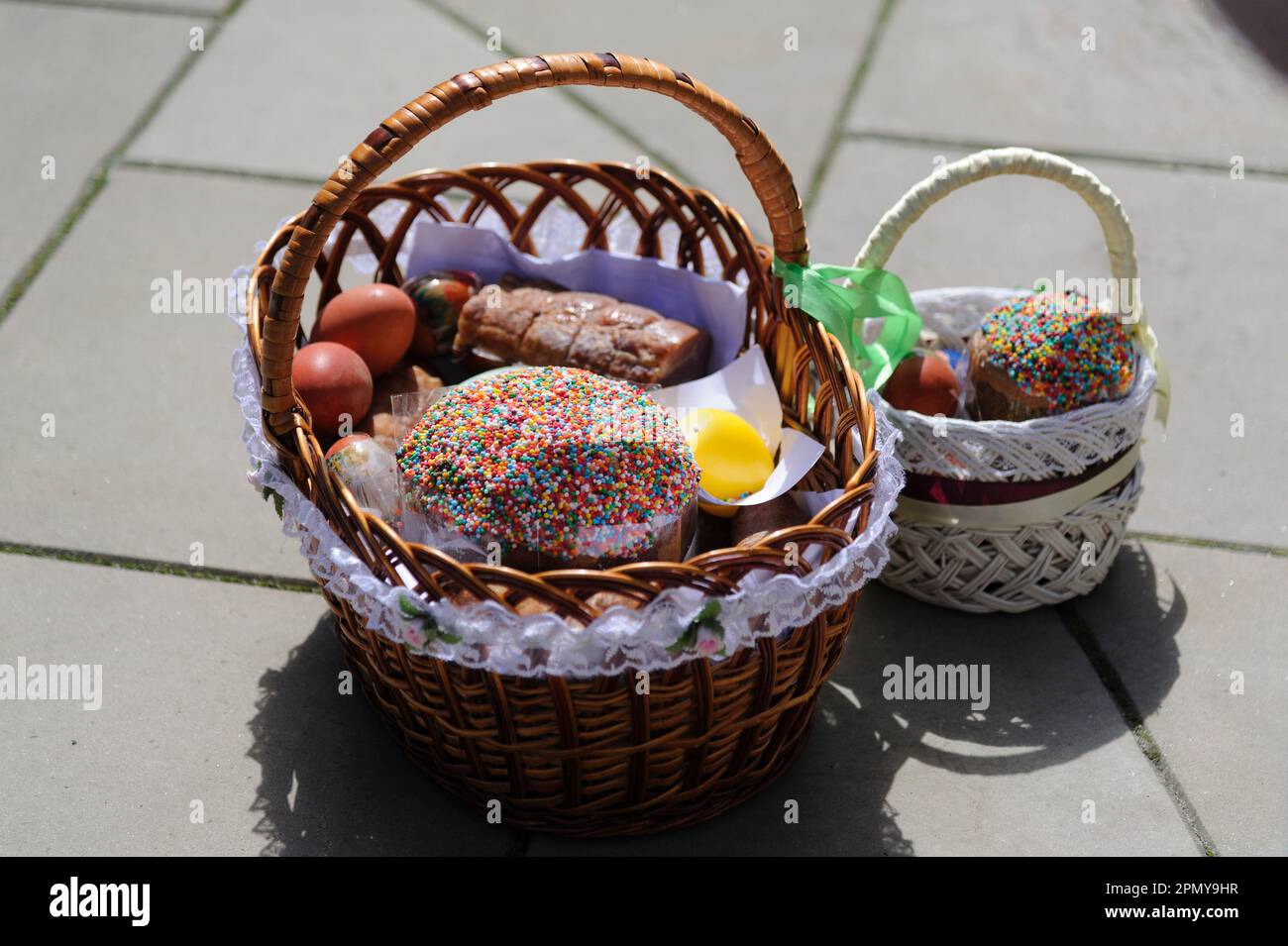 Lviv, Ukraine 15 April 2023. Easter basket seen before consecration at a Greek Catholic Church as they celebrate Easter to mark the resurrection of Jesus Christ from the dead and the foundation of the Christian faith. Stock Photo