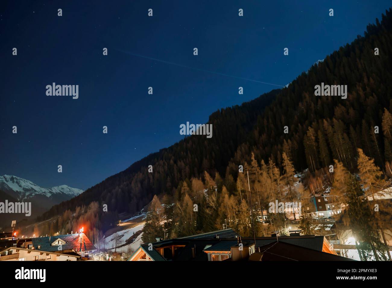 Beautiful mountain view pine hi-res stock photography and images - Alamy