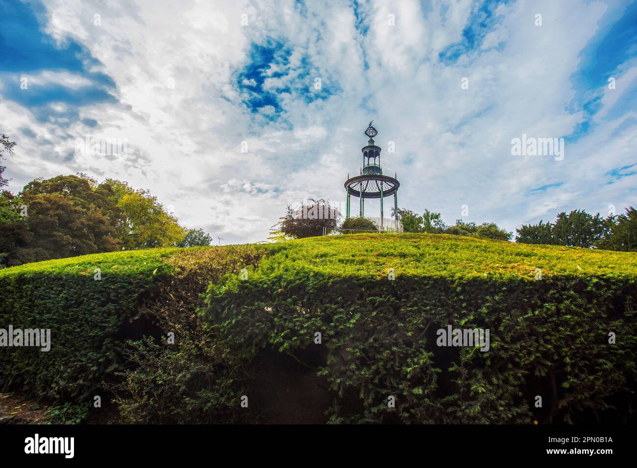 Amazing view on labyrinth in the Garden of Plants (Botanical Garden) on the  hillin late October - amazing nature and some kind of gazebo in the middl  Stock Photo - Alamy