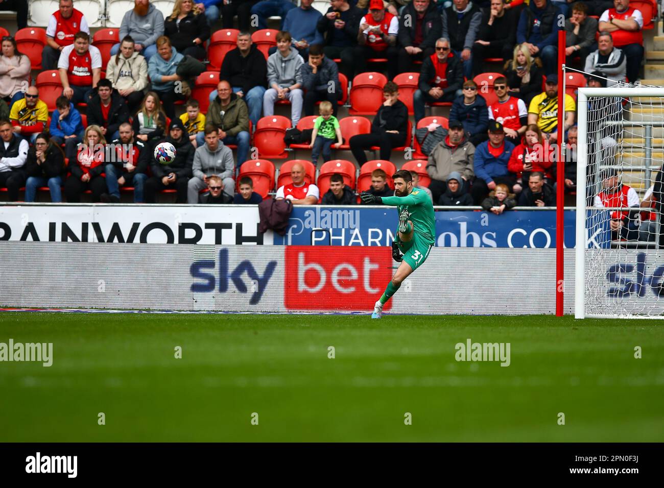 AESSEAL New York Stadium, Rotherham, England - 15th April 2023 Josh ...