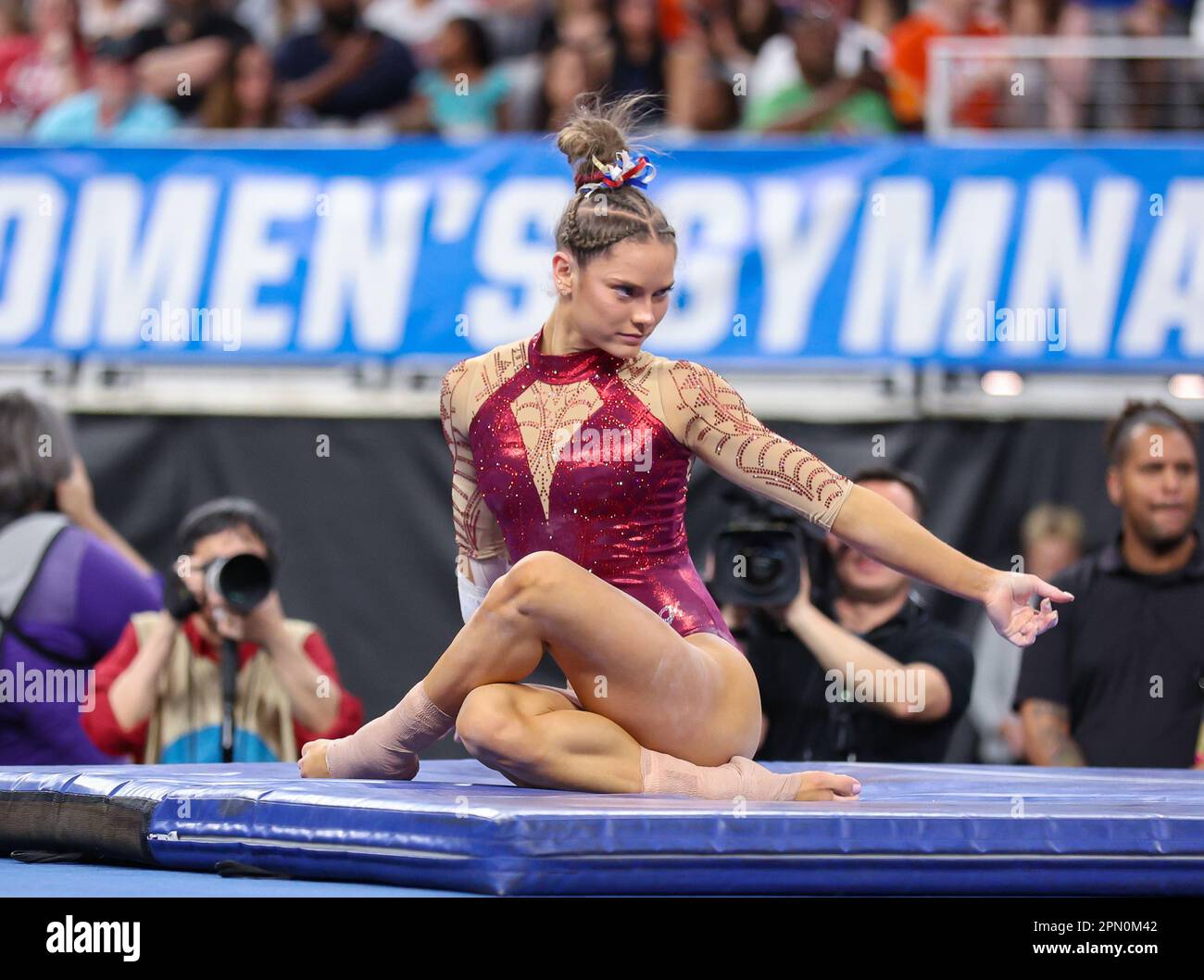 Fort Worth, TX, USA. 15th Apr, 2023. Oklahoma's Jordan Bowers competes