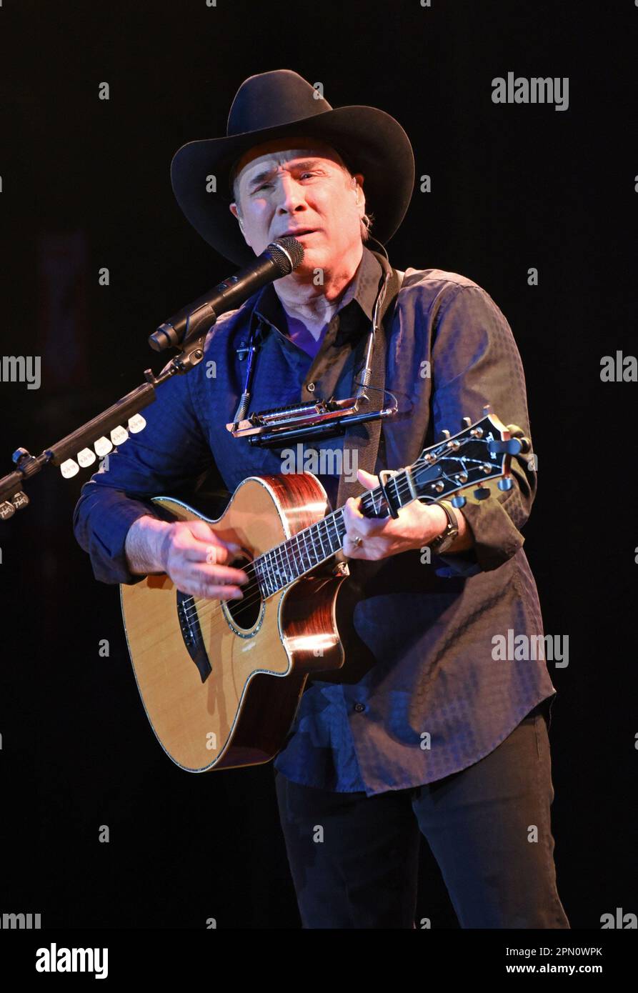 Hiawassee, GA, USA. 15th Apr, 2023. Clint Black on stage for Clint ...