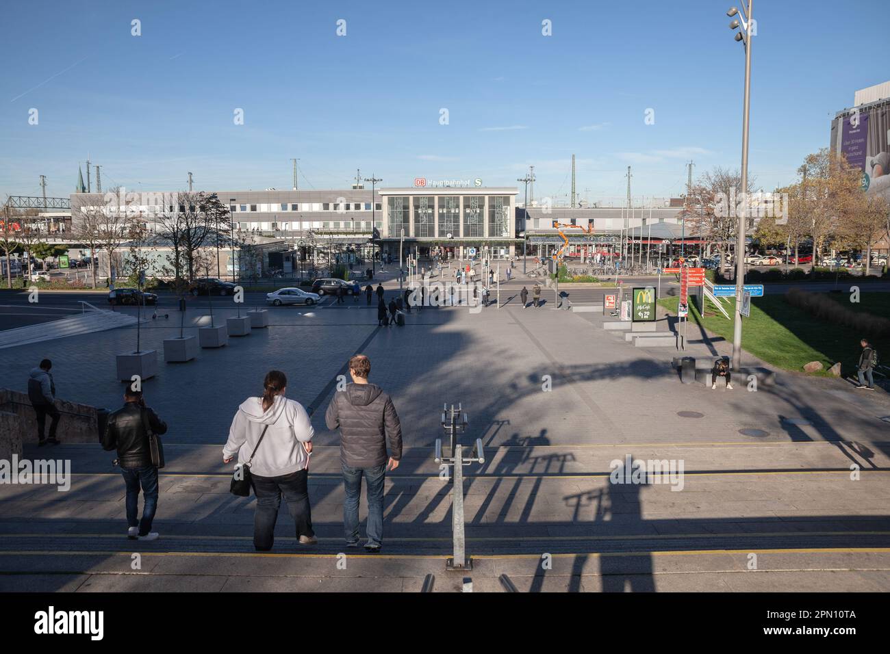 Dortmund hauptbahnhof hires stock photography and images Alamy