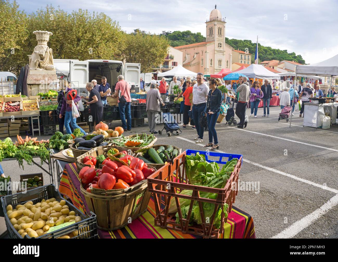 Weekly market in Port Vendres, Pyrénées-Orientales, Languedoc-Roussillon, South France, France, Europe Stock Photo